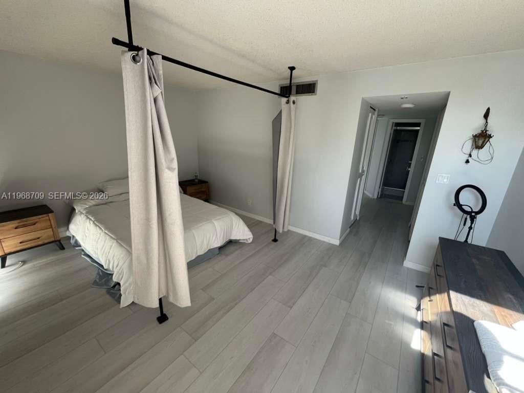 3475 N Country Club Dr , Unit 405, Aventura, FL 33180 Photo