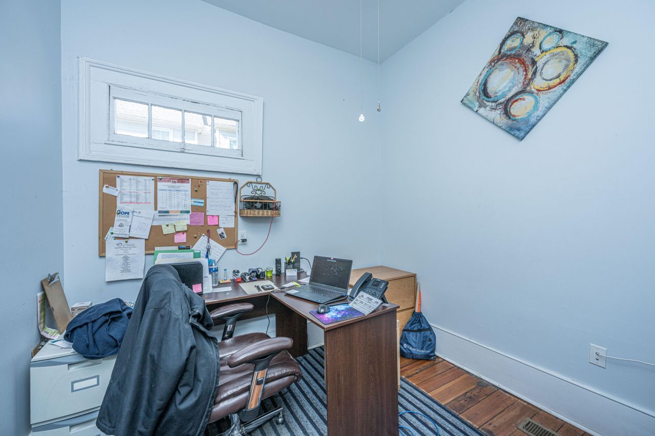 79 America Street Photo 10