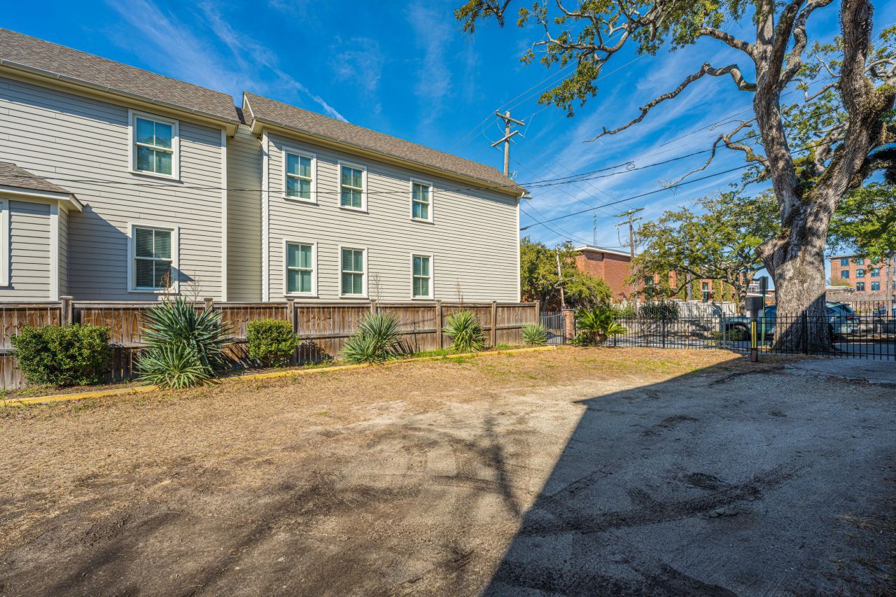 79 America Street Photo 24