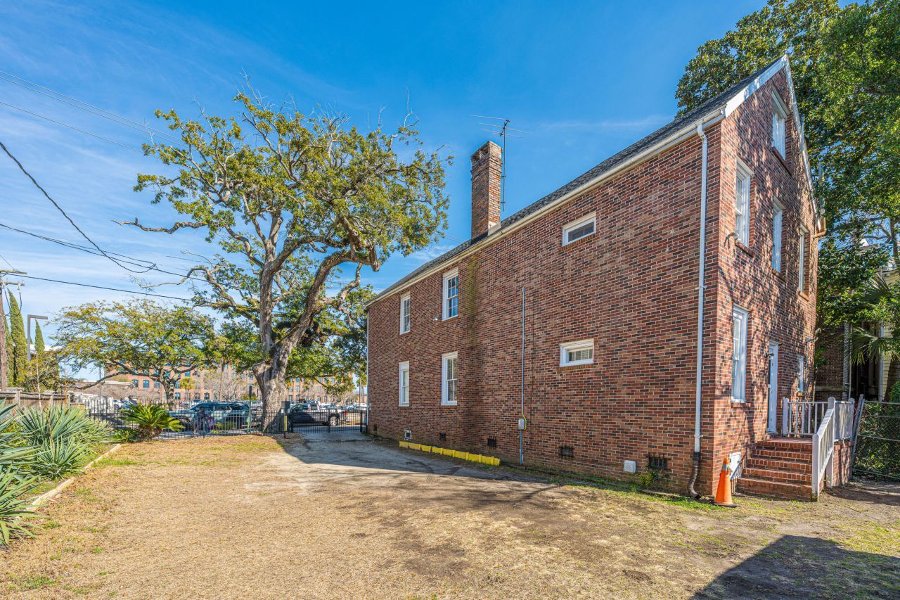 79 America Street Photo 27