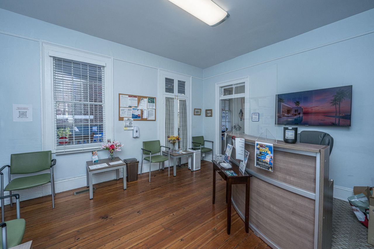 79 America Street Photo 8