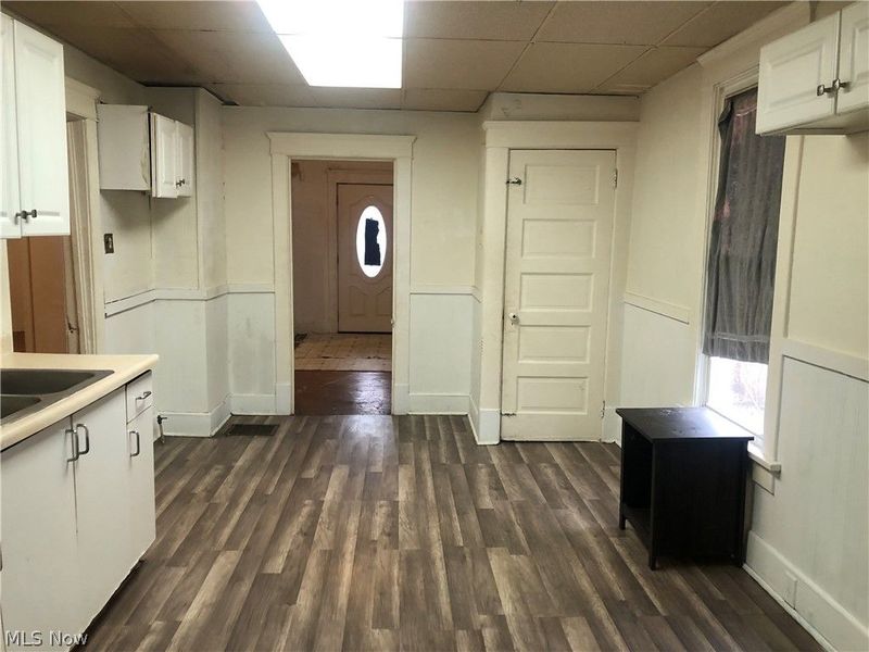 822 Highland Road NE, Canton, OH 44704 Photo 10