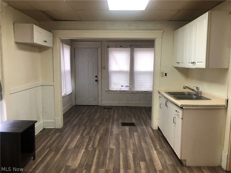 822 Highland Road NE, Canton, OH 44704 Photo 12