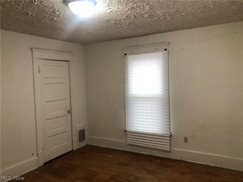 822 Highland Road NE, Canton, OH 44704 Photo 25