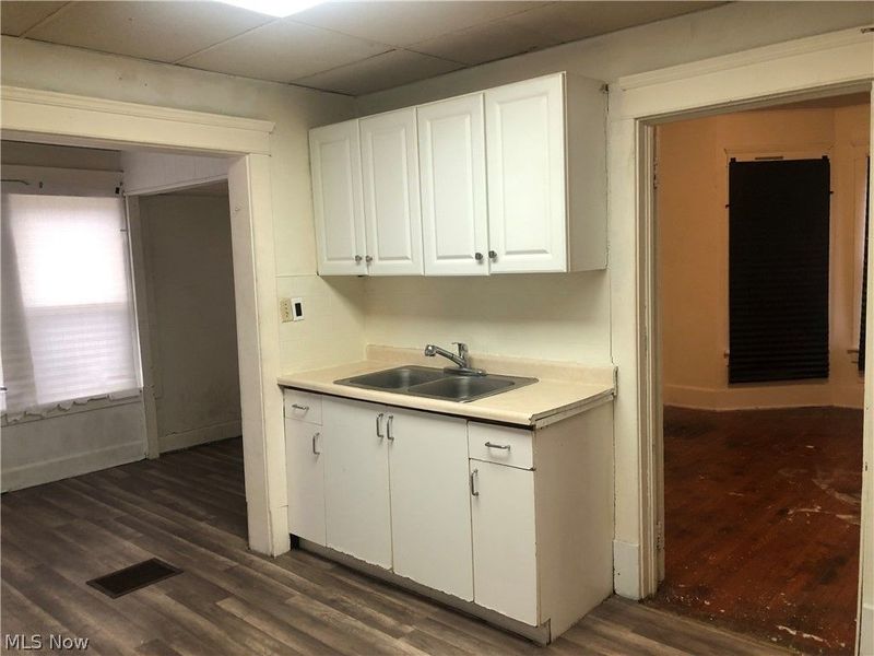 822 Highland Road NE, Canton, OH 44704 Photo 8