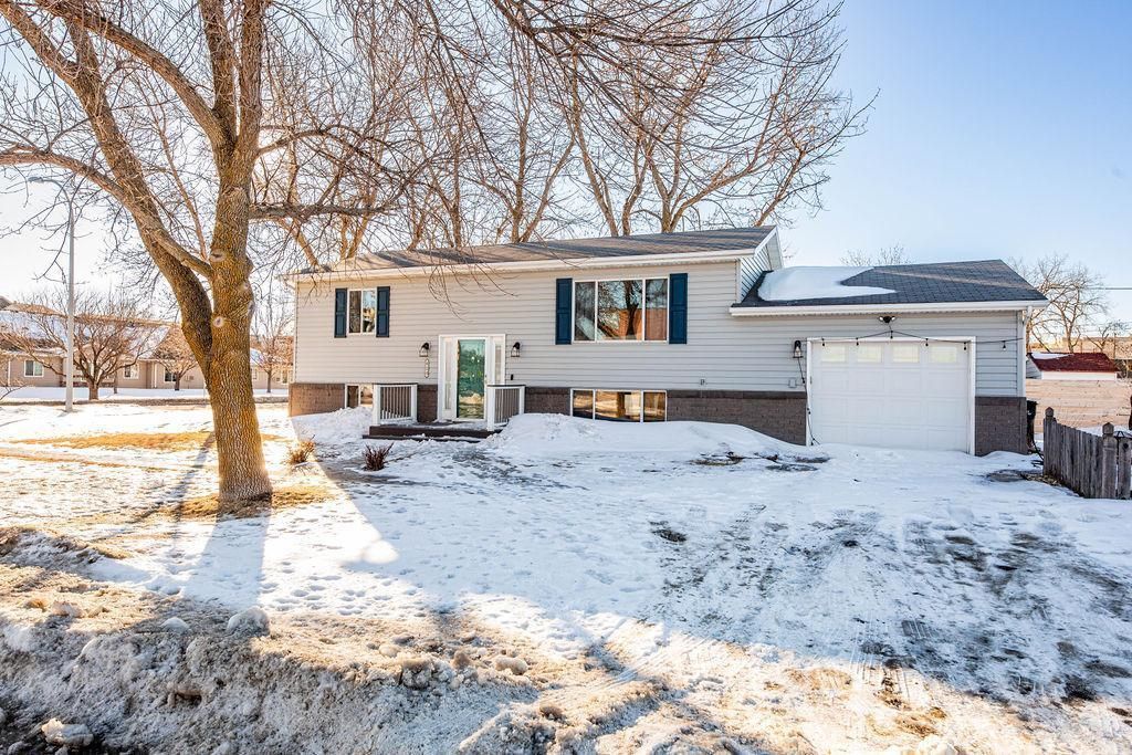 620 Sukut Street, West Fargo, ND 58078 Main Photo