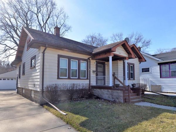2211 Rupert BOULEVARD, Racine, WI 53405