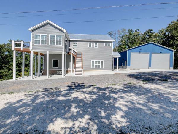 120 Golden Eagle Dr , Dover, TN 37058