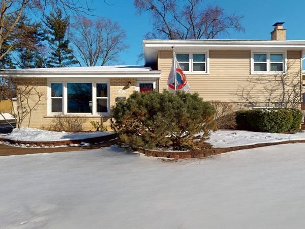 6033 Brookbank Road, Downers Grove, IL 60516