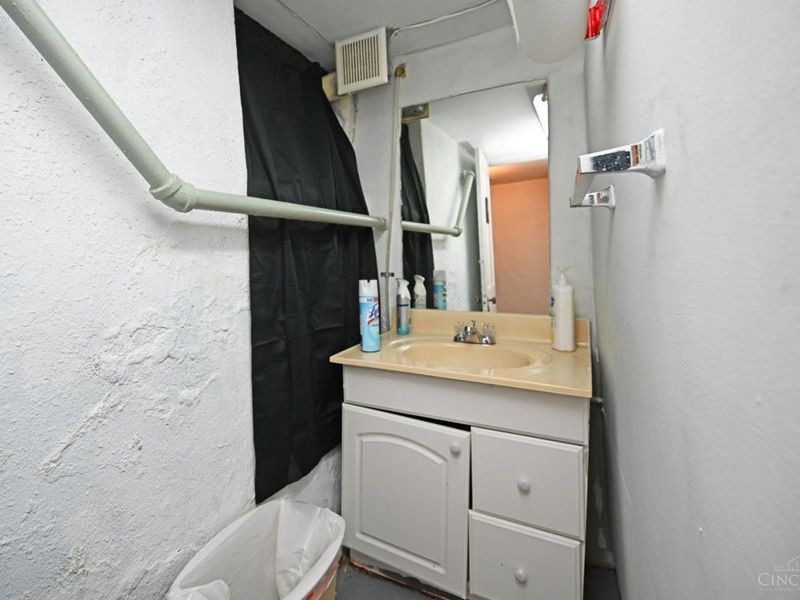 2260 Vine Street, Cincinnati, OH 45219 Photo 19