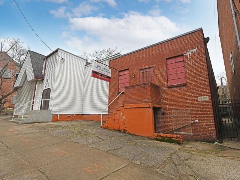 2260 Vine Street, Cincinnati, OH 45219 Photo 2