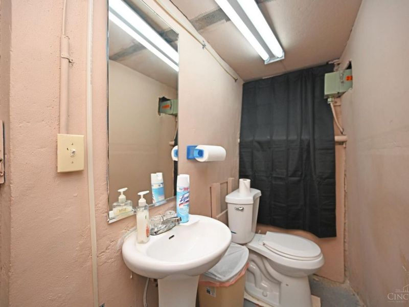 2260 Vine Street, Cincinnati, OH 45219 Photo 20