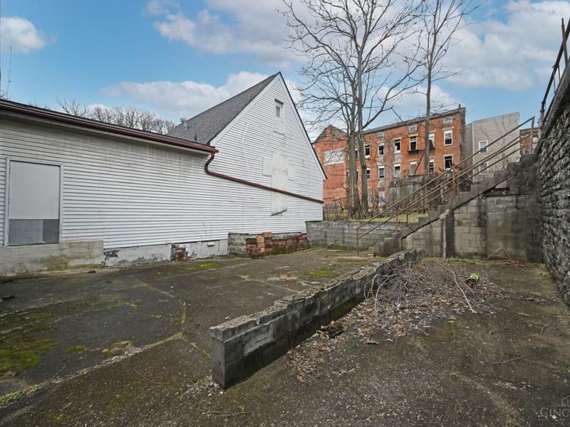 2260 Vine Street, Cincinnati, OH 45219 Photo 37