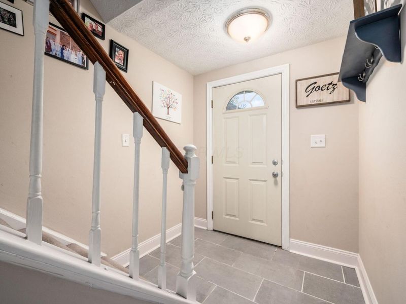 4281 Hanging Rock Court, Columbus, OH 43230 Photo 5