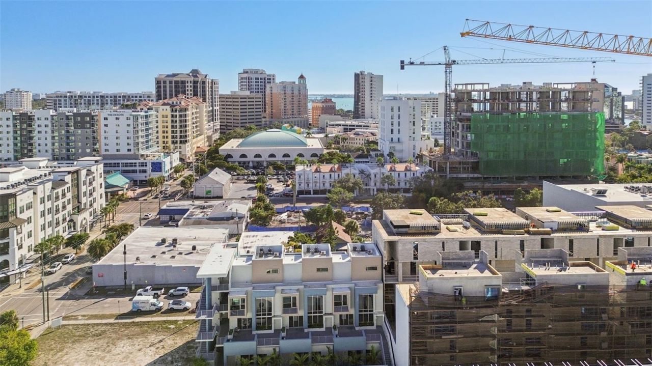 1343 4th Street, Unit 202, Sarasota, FL 34236 Photo