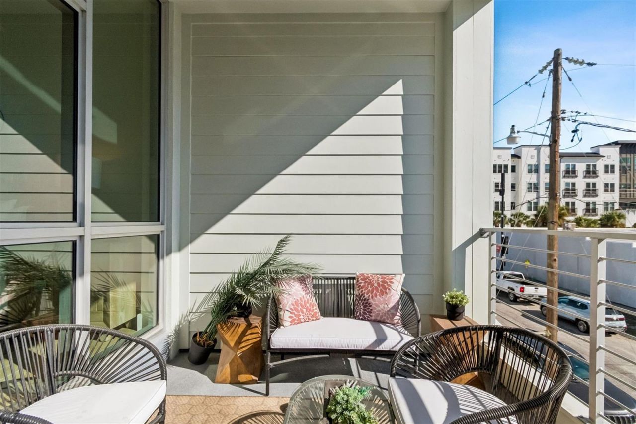 1343 4th Street, Unit 202, Sarasota, FL 34236 Photo