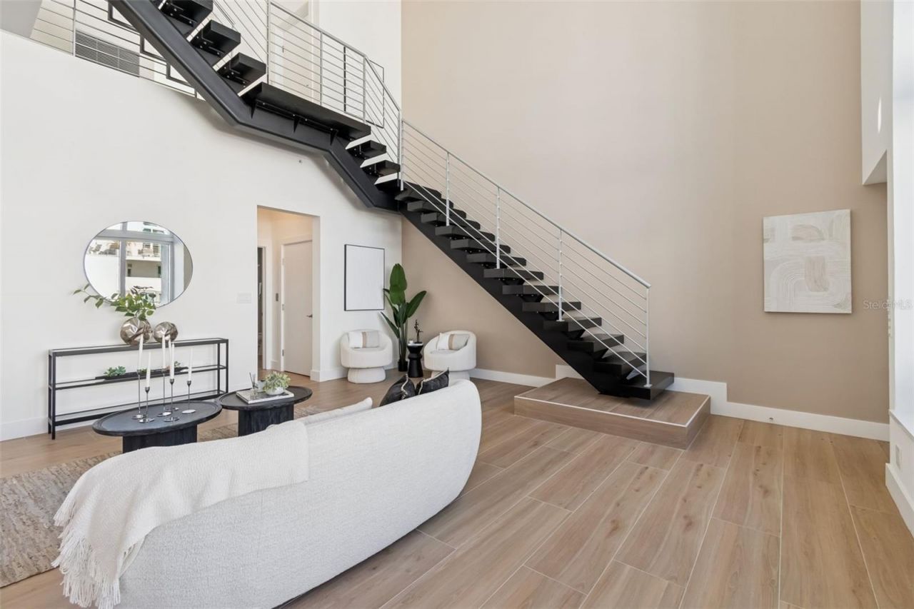 1343 4th Street, Unit 202, Sarasota, FL 34236 Photo