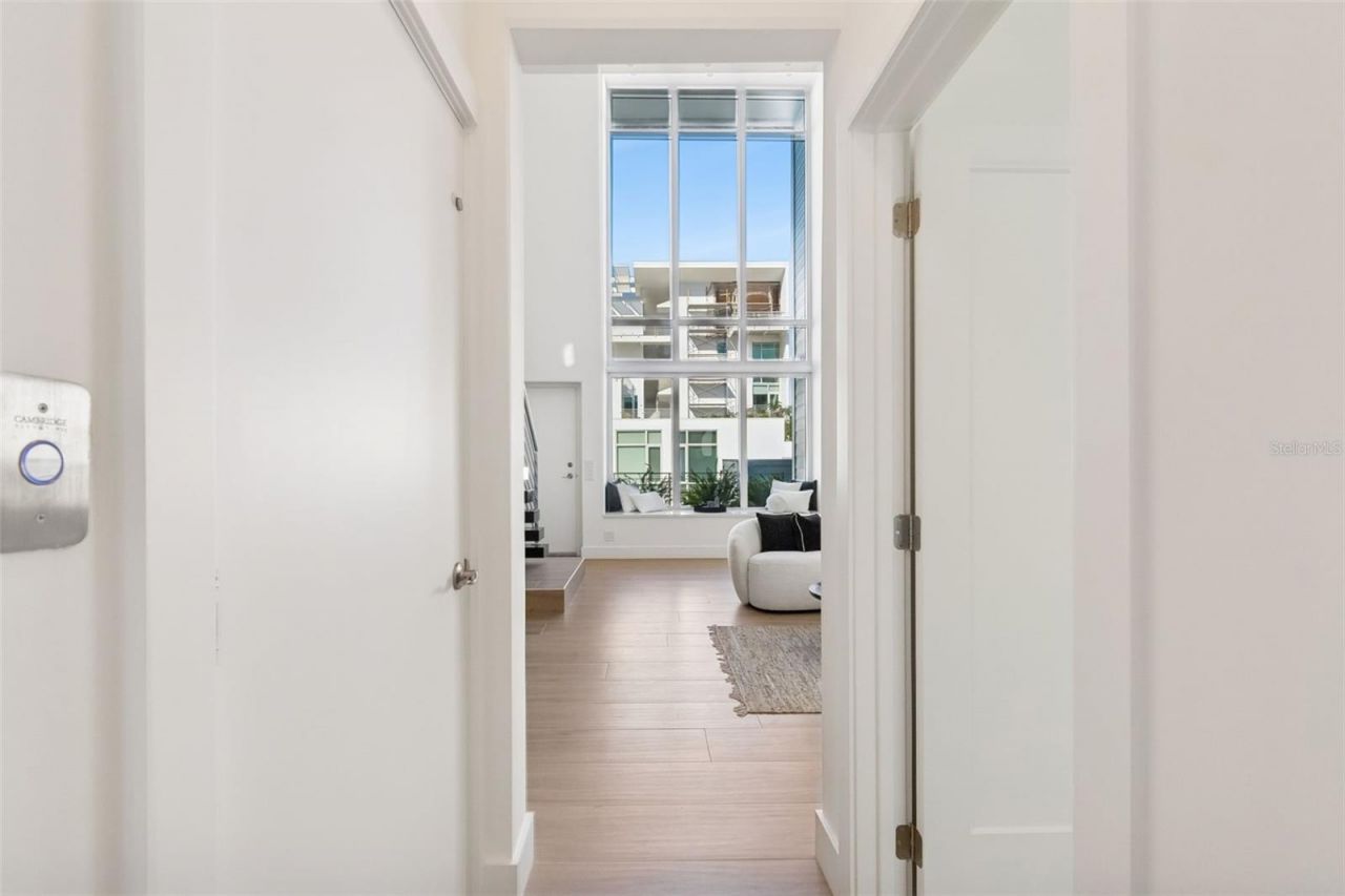 1343 4th Street, Unit 202, Sarasota, FL 34236 Photo