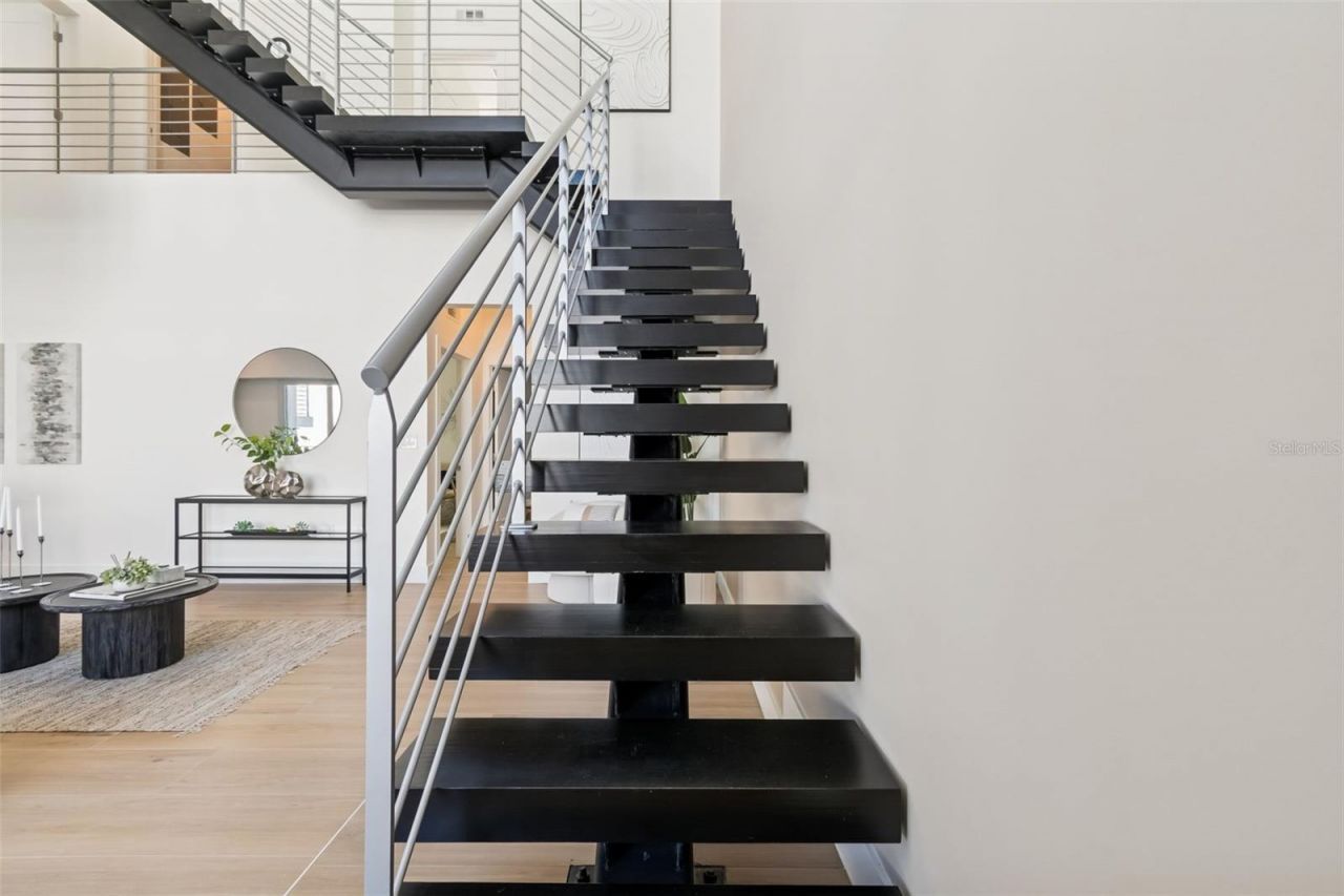 1343 4th Street, Unit 202, Sarasota, FL 34236 Photo