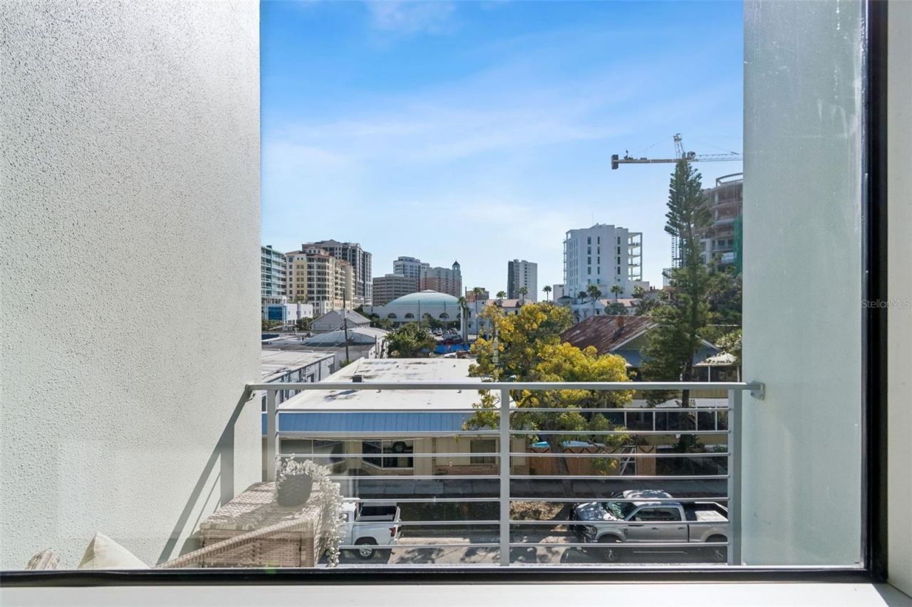 1343 4th Street, Unit 202, Sarasota, FL 34236 Photo