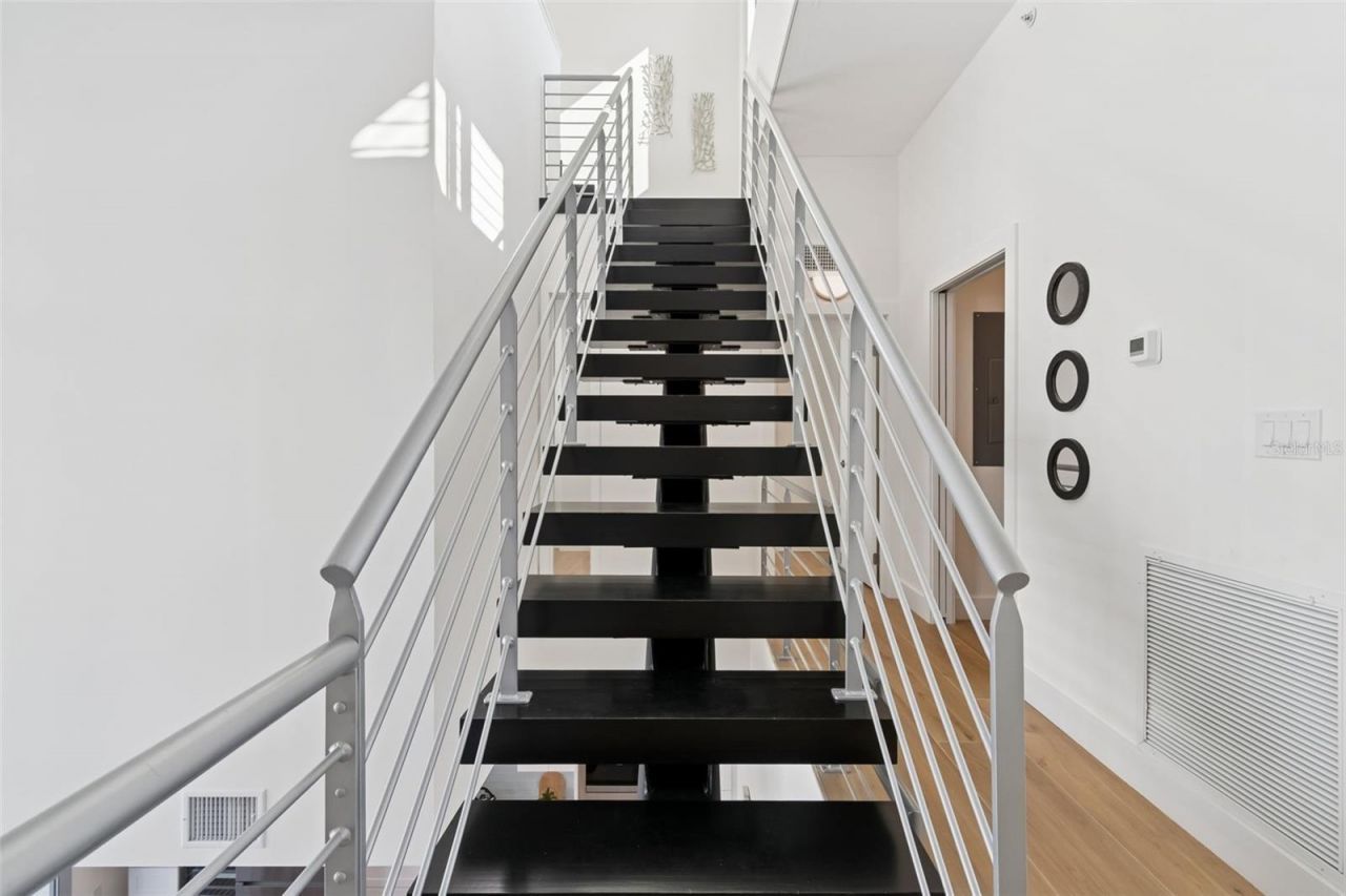 1343 4th Street, Unit 202, Sarasota, FL 34236 Photo