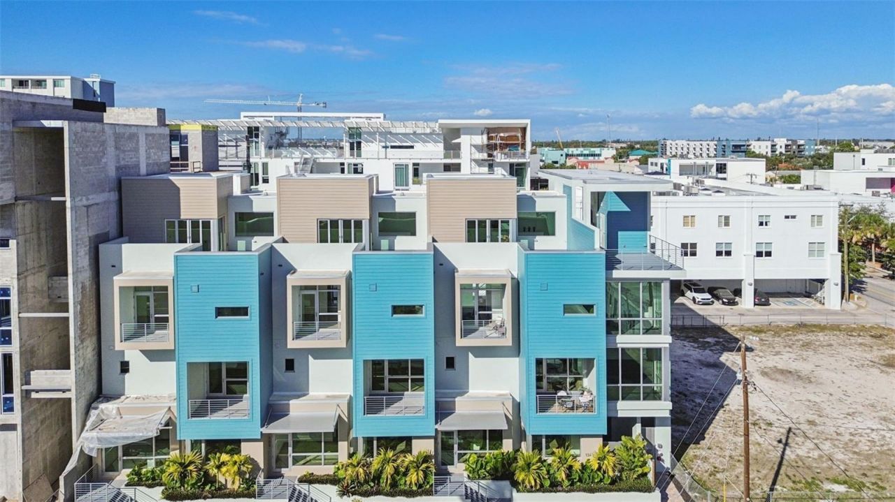 1343 4th Street, Unit 202, Sarasota, FL 34236 Photo