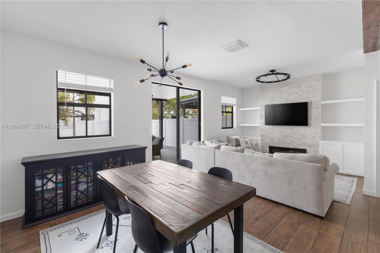 3419 W 105th Pl, Hialeah, FL 33018 Photo