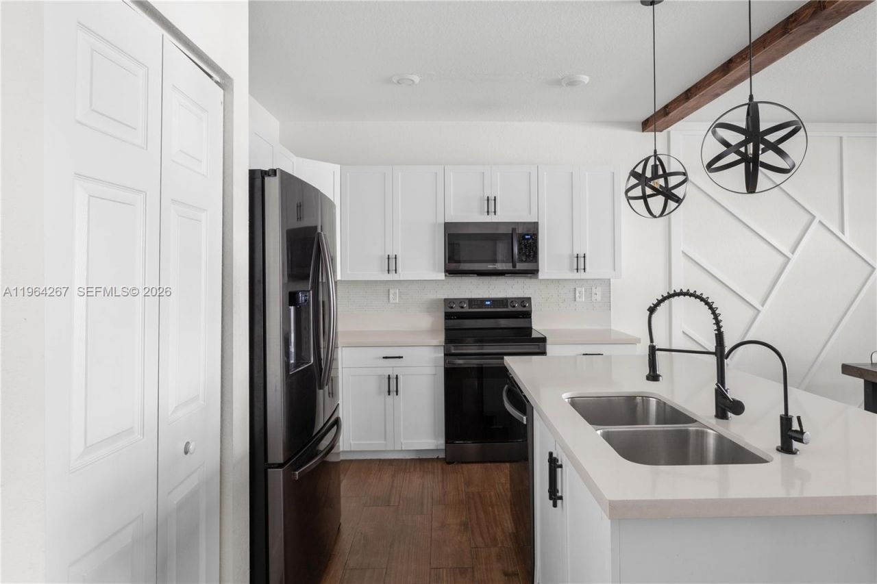 3419 W 105th Pl, Hialeah, FL 33018 Photo