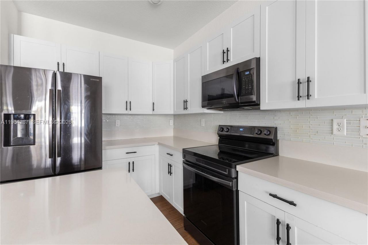 3419 W 105th Pl, Hialeah, FL 33018 Photo