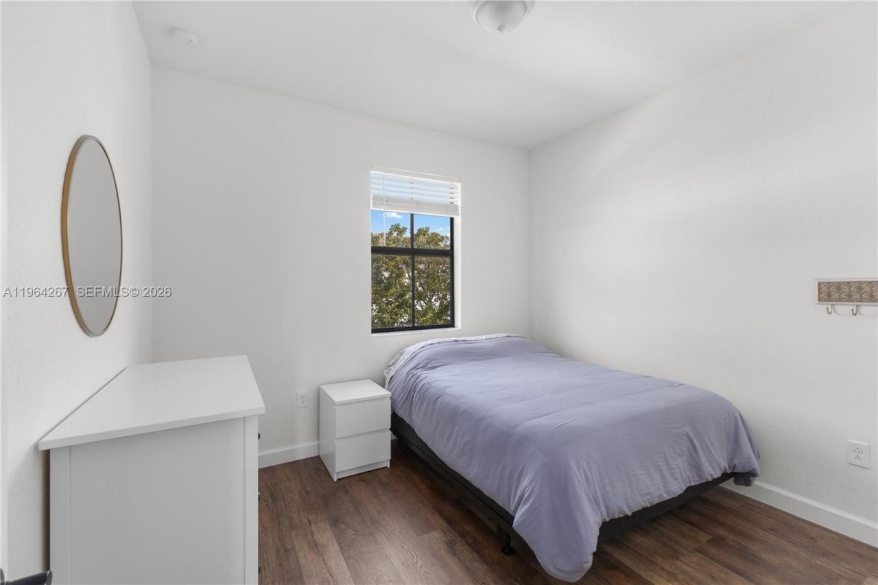 3419 W 105th Pl, Hialeah, FL 33018 Photo