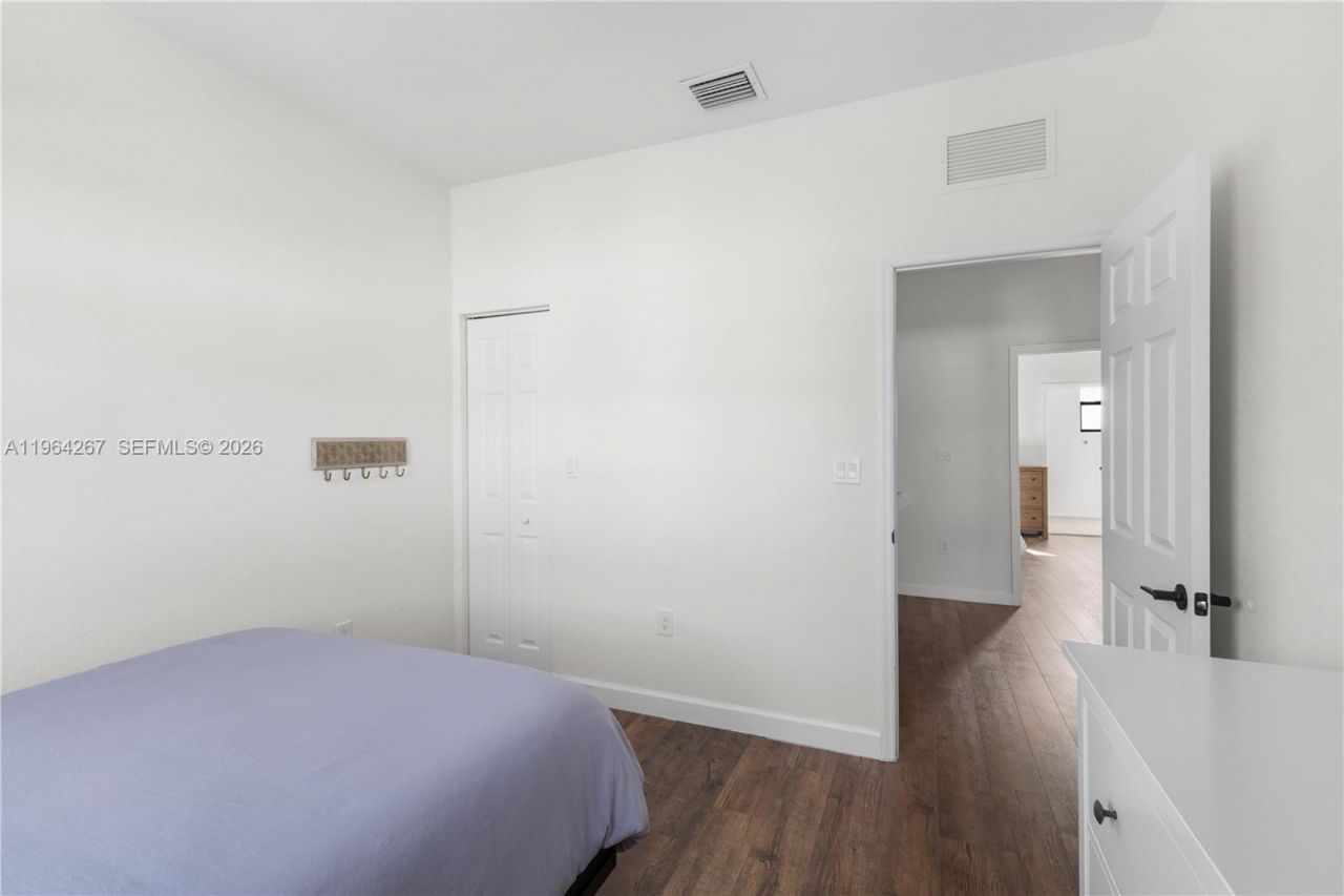 3419 W 105th Pl, Hialeah, FL 33018 Photo