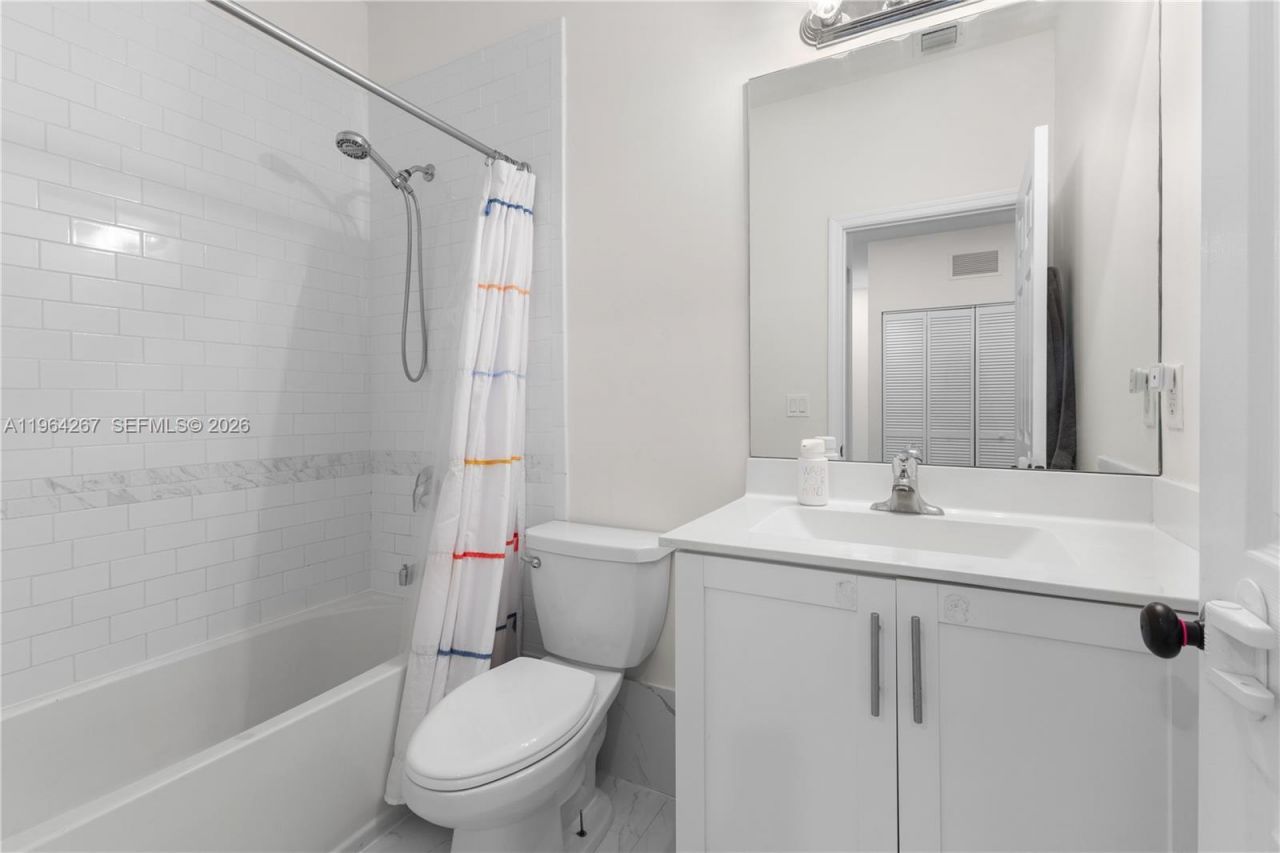 3419 W 105th Pl, Hialeah, FL 33018 Photo