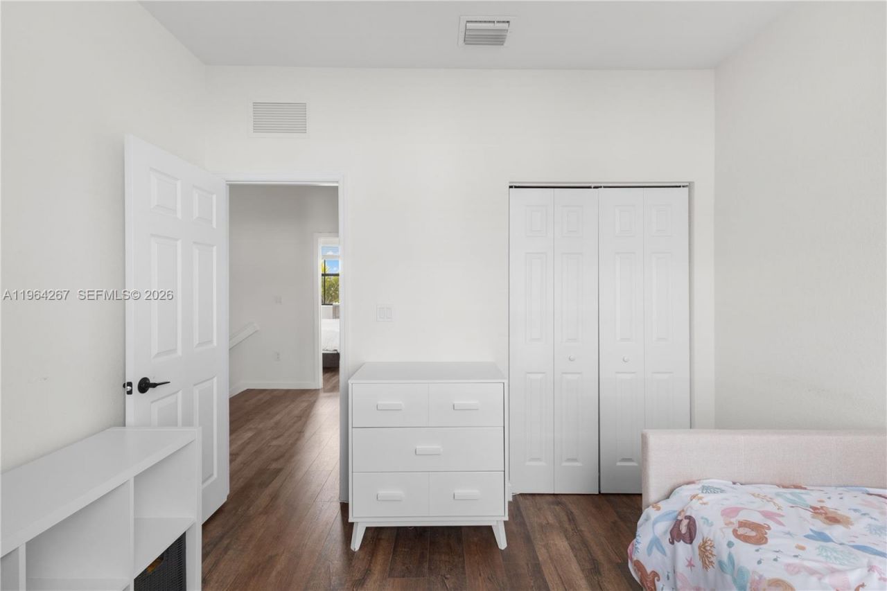 3419 W 105th Pl, Hialeah, FL 33018 Photo