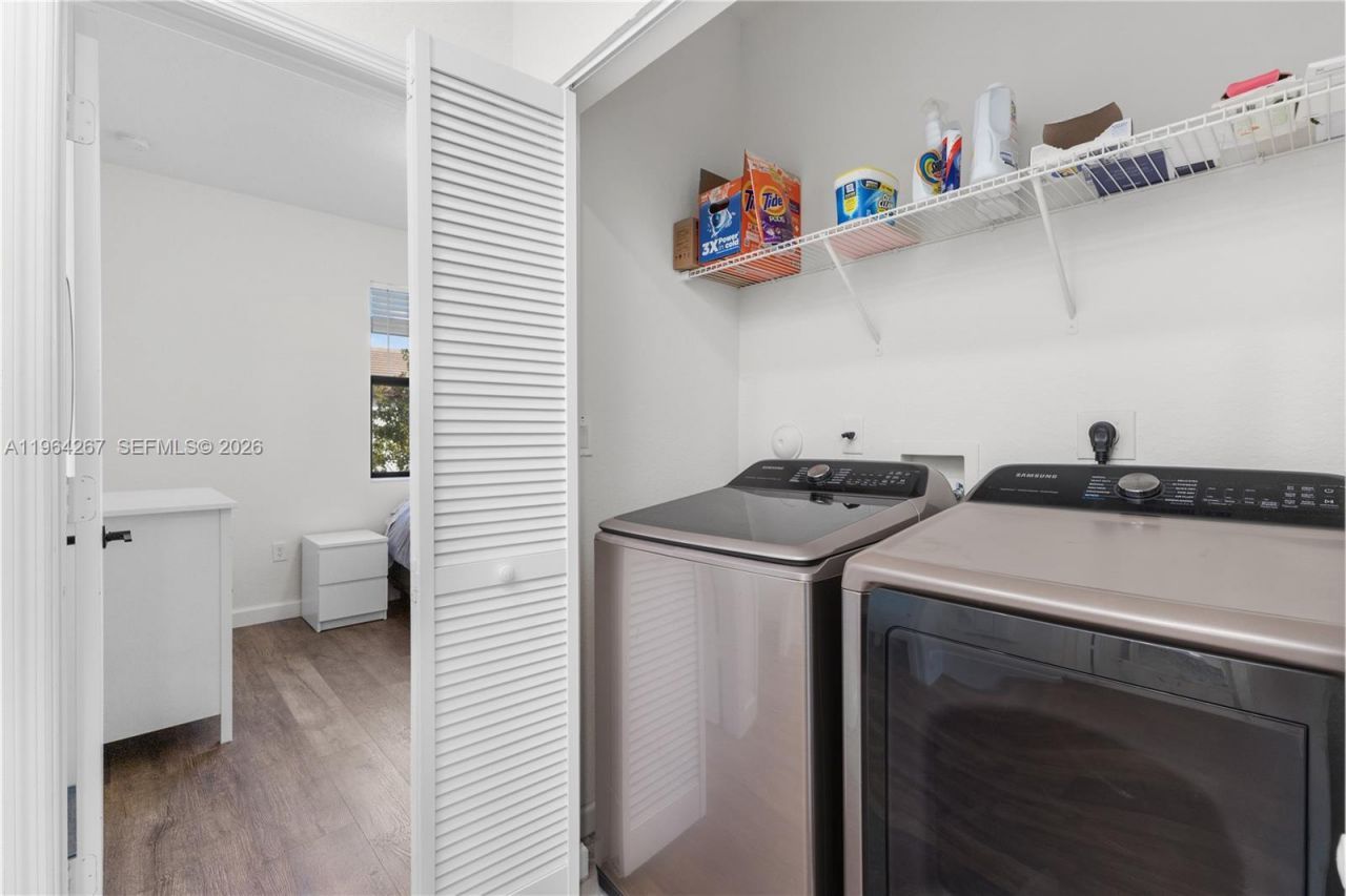 3419 W 105th Pl, Hialeah, FL 33018 Photo