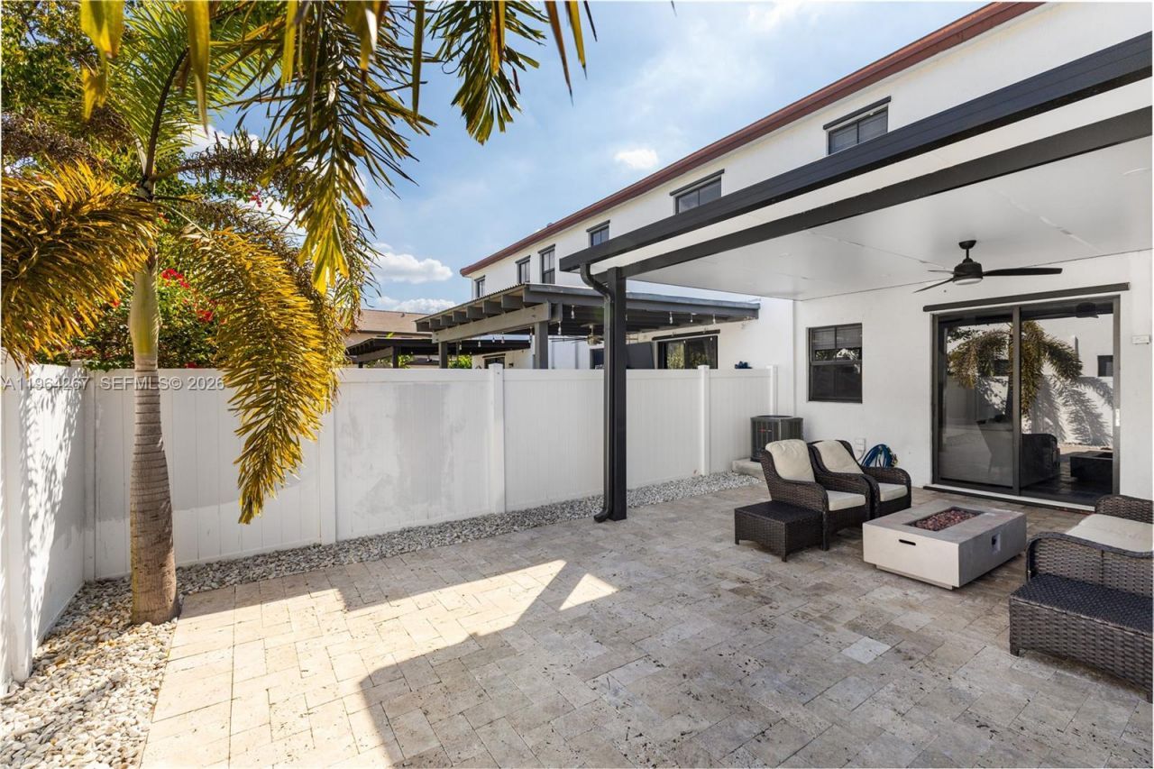 3419 W 105th Pl, Hialeah, FL 33018 Photo