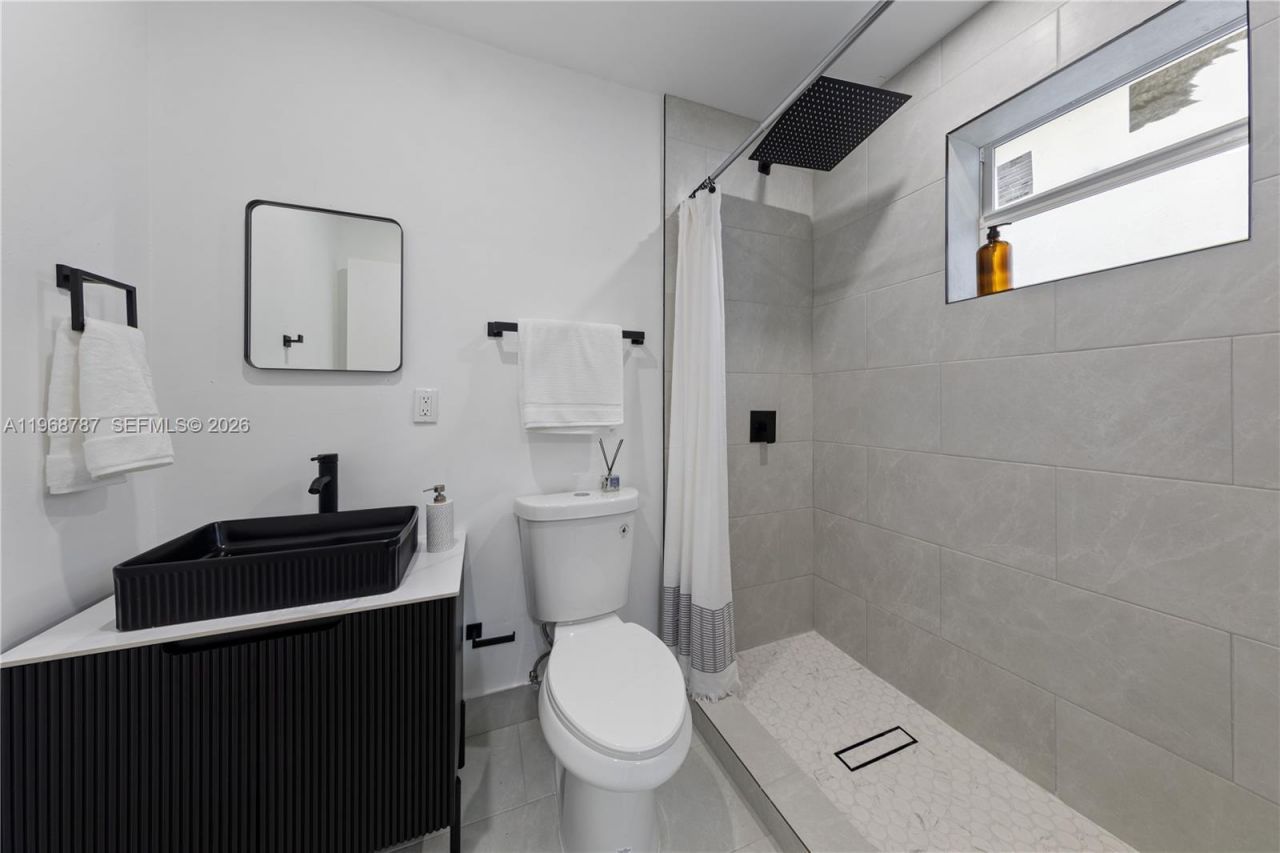 651 NW 9th St, Homestead, FL 33030 Photo