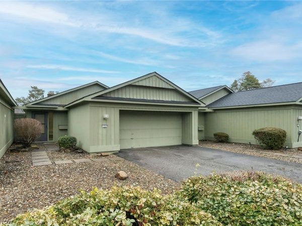 17310 Otani Court, Strongsville, OH 44136