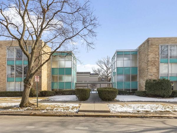 210 - 220 N Kenilworth Avenue, Oak Park, IL 60302