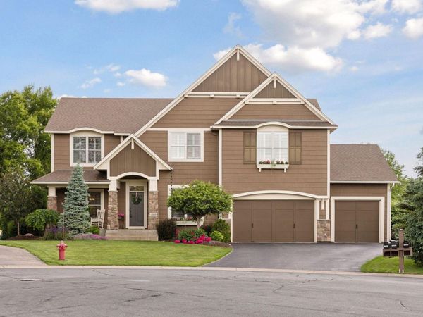 11668 Azure Court , Inver Grove Heights, MN 55077