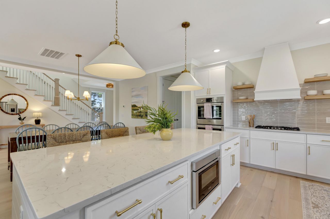 312 Palm Boulevard Photo 19