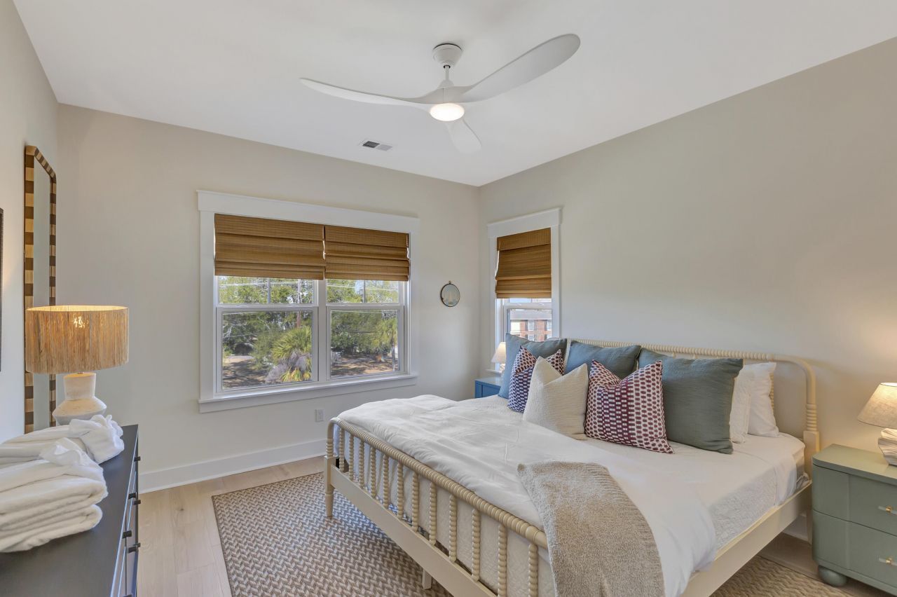 312 Palm Boulevard Photo 28