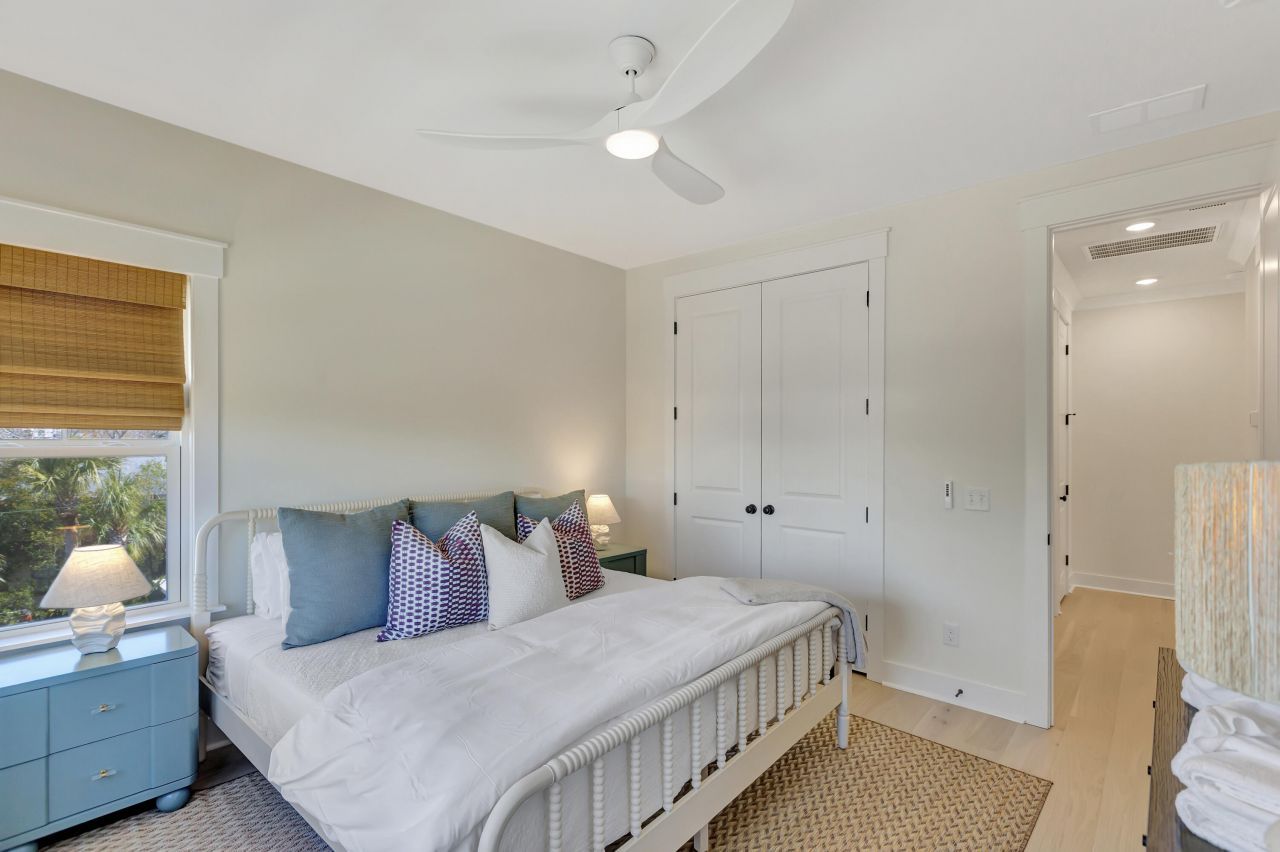 312 Palm Boulevard Photo 30