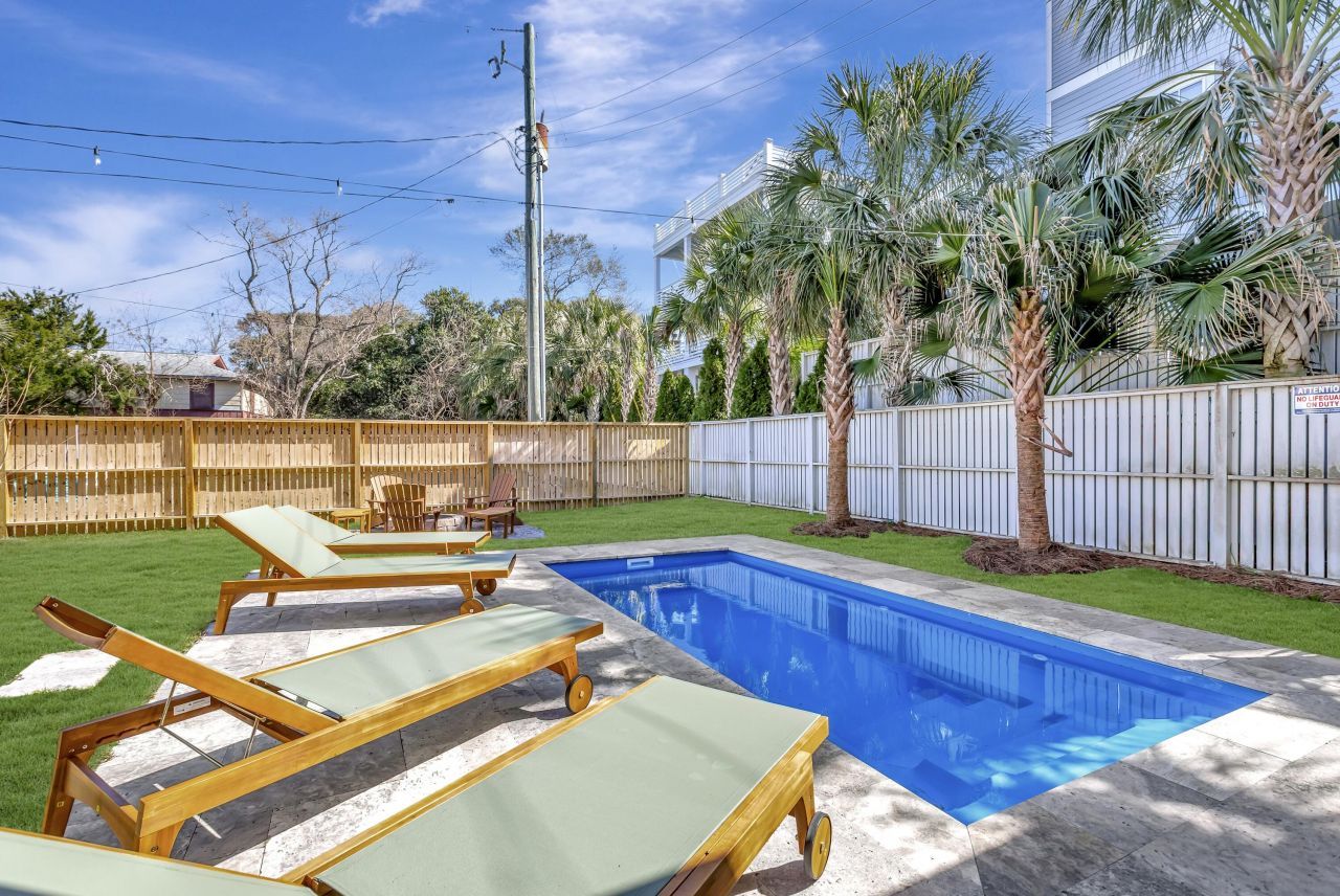 312 Palm Boulevard Photo 6