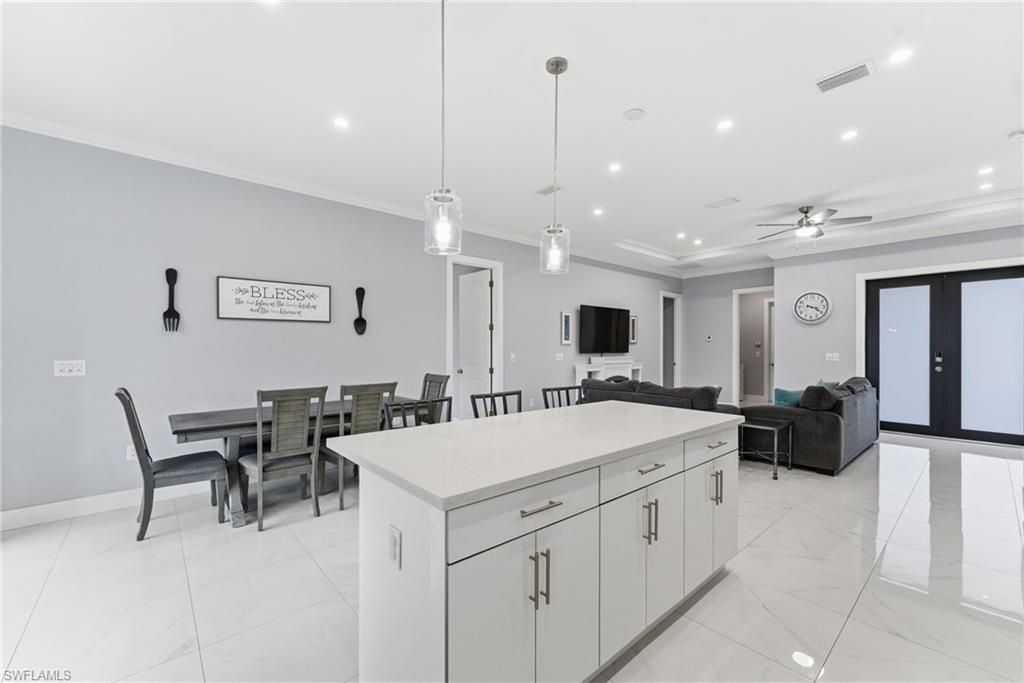 816 Bell Blvd S, Lehigh Acres, FL 33974 Photo