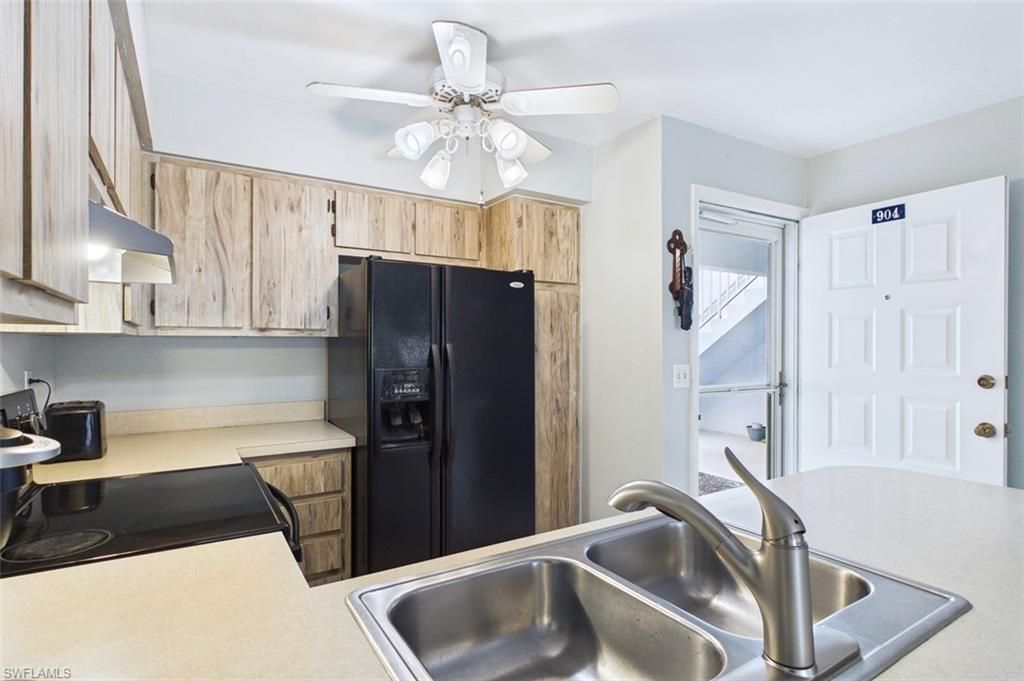 1100 Pondella Rd, Unit 904, Cape Coral, FL 33909 Photo