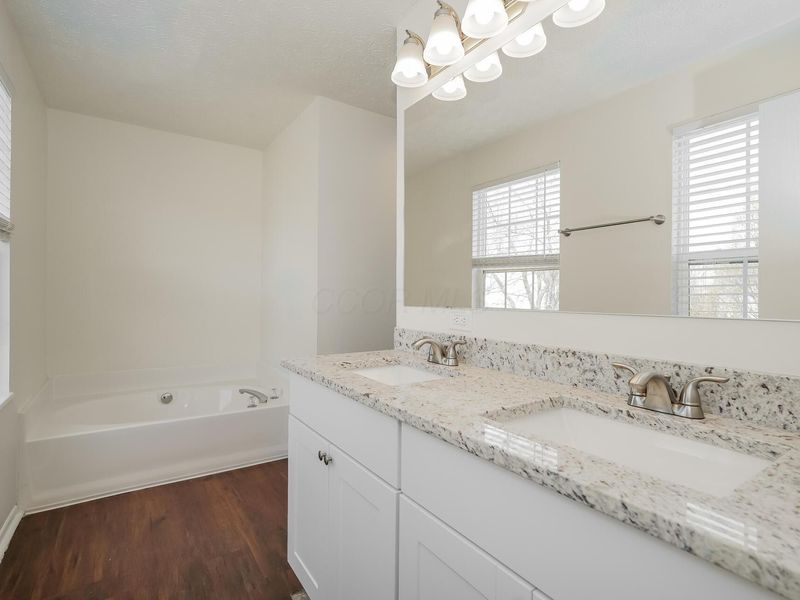 1372 Stanwix Court, Columbus, OH 43223 Photo 12