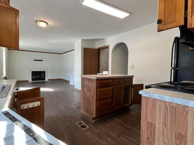 1372 Stanwix Court , Columbus, OH 43223 Photo 4