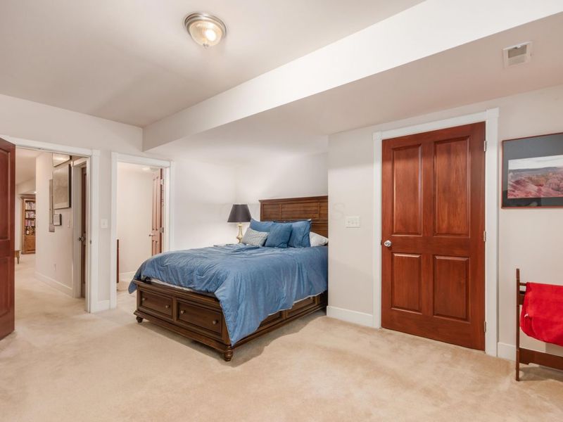 971 N 6th Street, Columbus, OH 43201 Photo 31