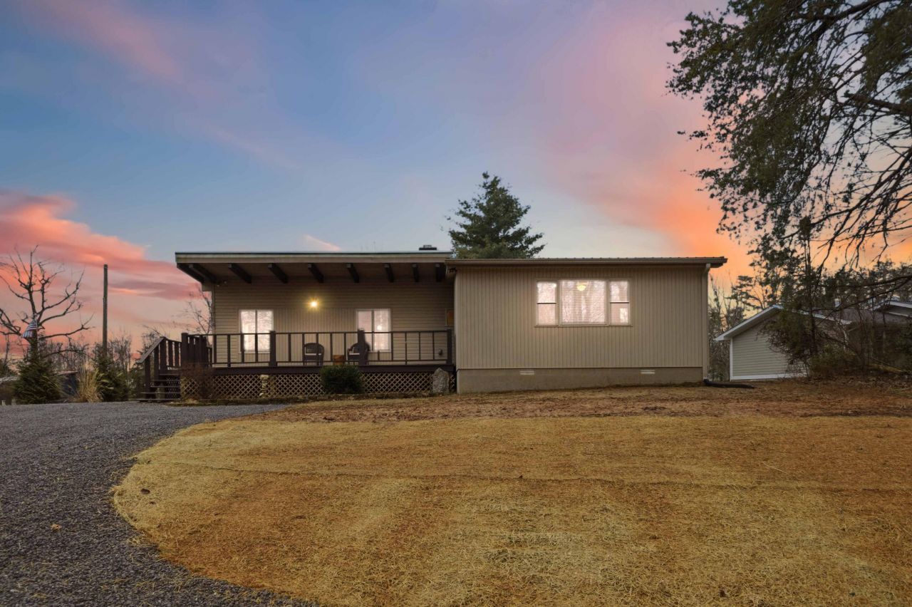 1704 Harbor Springs Road, Jamestown, KY 42629 Main Photo