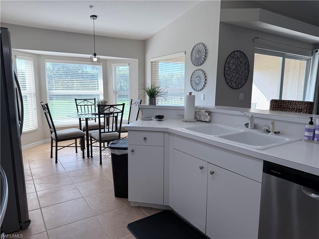 2865 Cypress Trace Cir, Unit 203, Naples, FL 34119 Photo